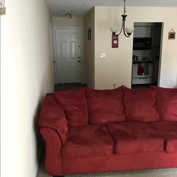 Couch - Picture 3 of 3